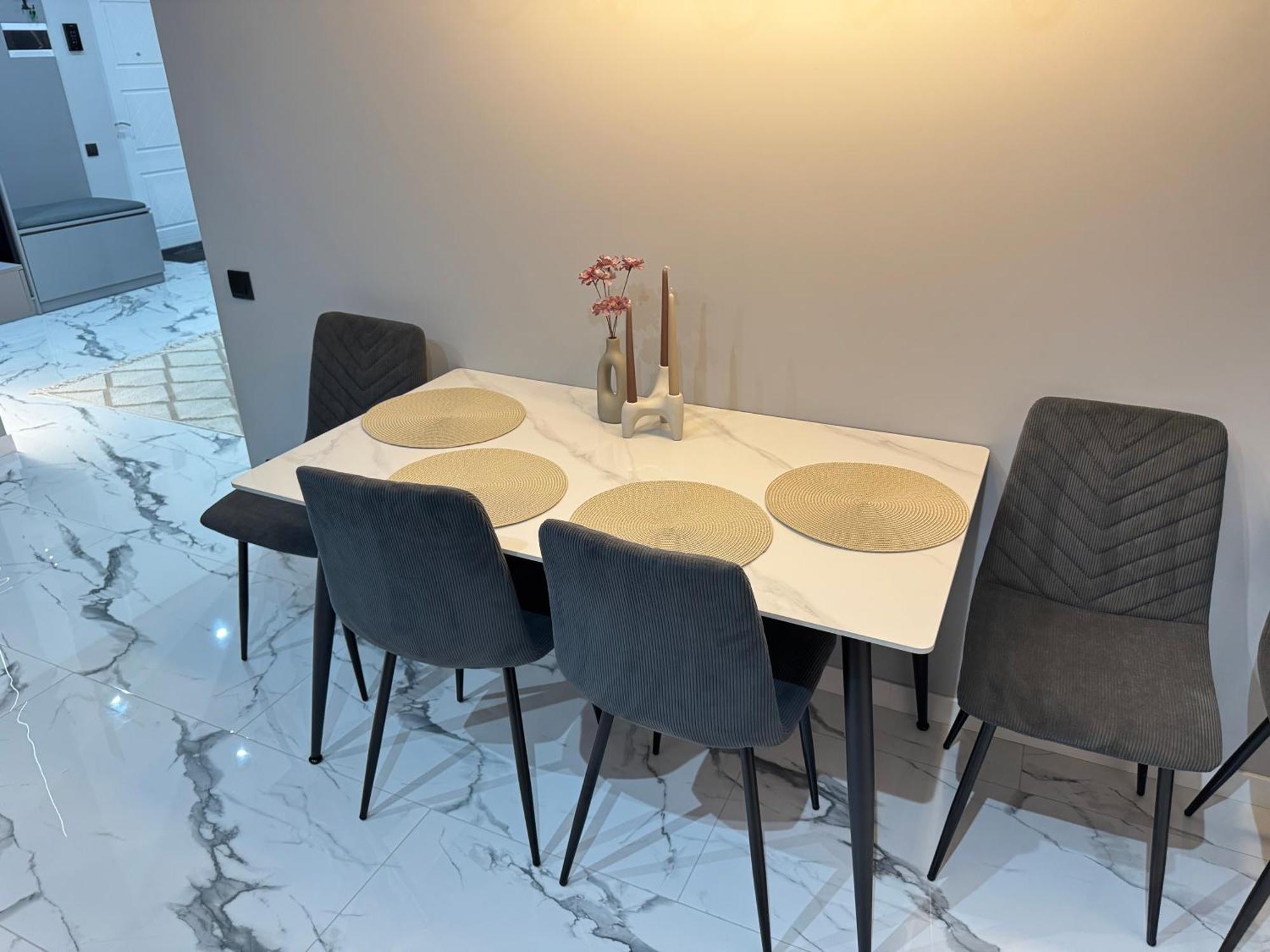 Two Bedroom Apartment In The Center, With Parking, Address Avram Iancu 32 Kischinau Exterior foto