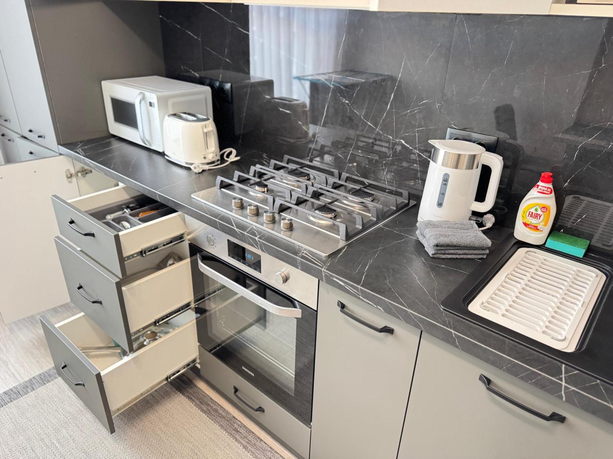 Two Bedroom Apartment In The Center, With Parking, Address Avram Iancu 32 Kischinau Exterior foto